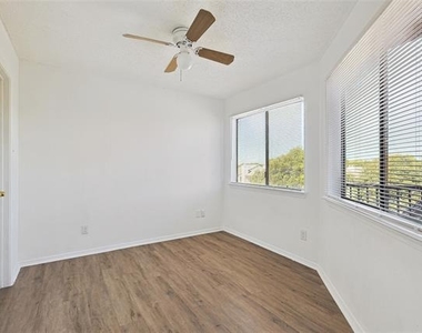 9839 Walnut Street - Photo Thumbnail 16