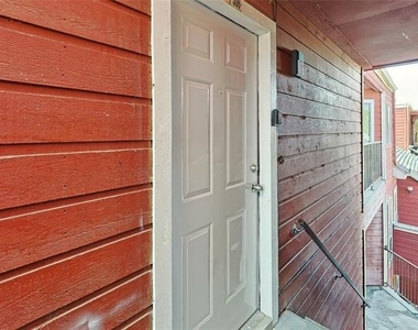 9839 Walnut Street - Photo Thumbnail 4