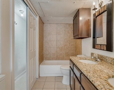 9825 N Walnut Street - Photo Thumbnail 21