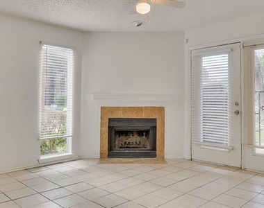 9825 N Walnut Street - Photo Thumbnail 6