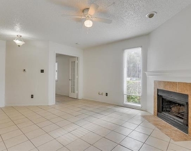 9825 N Walnut Street - Photo Thumbnail 9