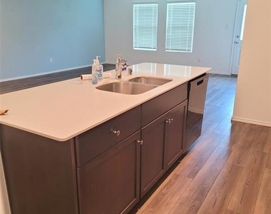 1213 Wildflower Street - Photo Thumbnail 10
