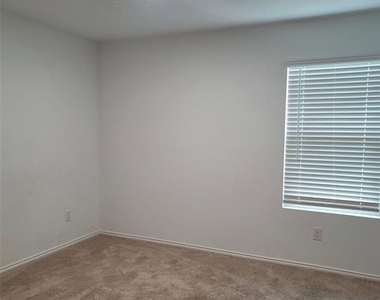 1213 Wildflower Street - Photo Thumbnail 8