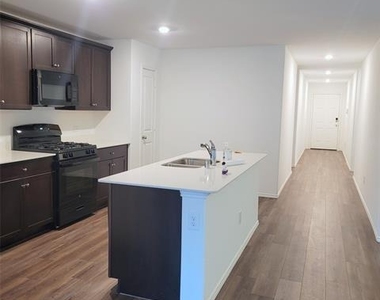 1213 Wildflower Street - Photo Thumbnail 14