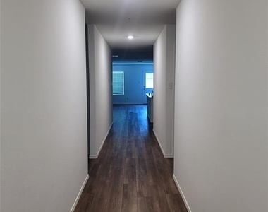 1213 Wildflower Street - Photo Thumbnail 2