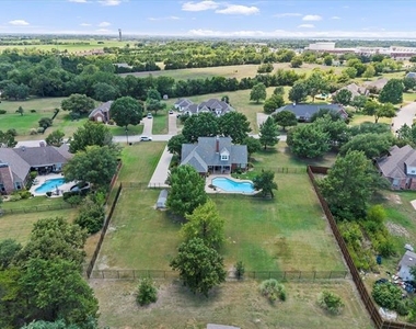 425 Chippendale Drive - Photo Thumbnail 33
