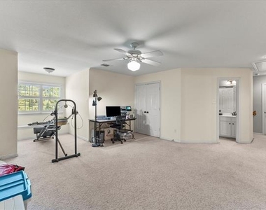 425 Chippendale Drive - Photo Thumbnail 22