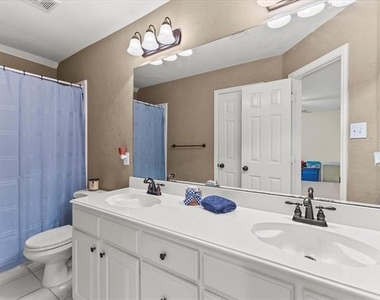 425 Chippendale Drive - Photo Thumbnail 20