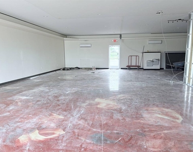 1201 W Reno Avenue - Photo Thumbnail 4