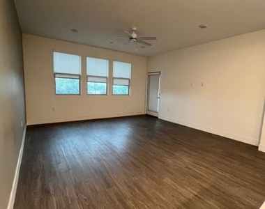 8016 Santa Fe Springs - Photo Thumbnail 27