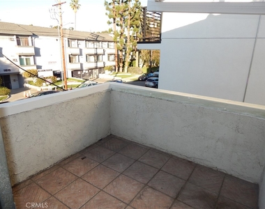 11834 Gilmore - Photo Thumbnail 17