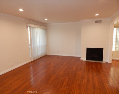11834 Gilmore - Photo Thumbnail 13