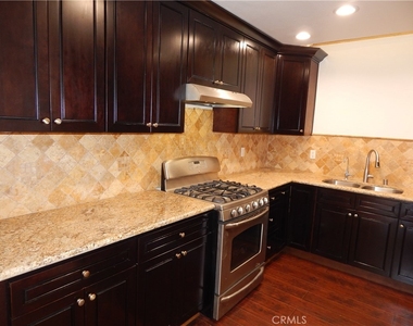 11834 Gilmore - Photo Thumbnail 8