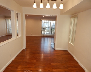 11834 Gilmore - Photo Thumbnail 7