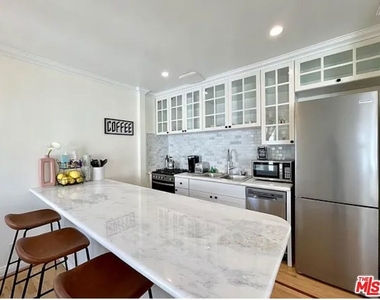 429 Ocean Ave - Photo Thumbnail 9