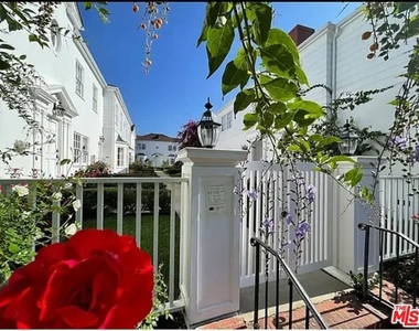 429 Ocean Ave - Photo Thumbnail 7