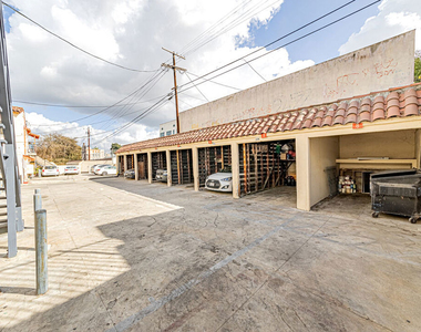 1152 S Bronson Avenue - Photo Thumbnail 9