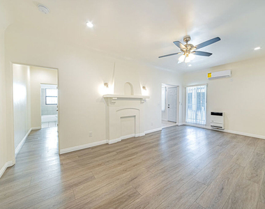 1152 S Bronson Avenue - Photo Thumbnail 1
