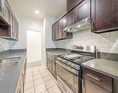 1152 S Bronson Avenue - Photo Thumbnail 4