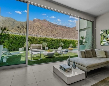 1175 Los Robles Drive - Photo Thumbnail 8