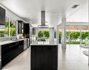 1175 Los Robles Drive - Photo Thumbnail 16