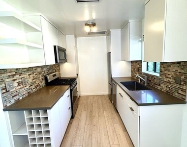 1237 N Ogden Drive - Photo Thumbnail 4