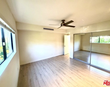 1237 N Ogden Drive - Photo Thumbnail 6