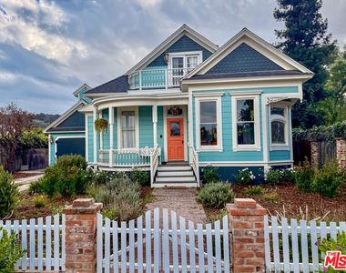 370 Main Street - Photo Thumbnail 27