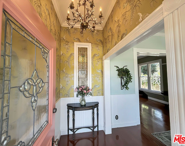 370 Main Street - Photo Thumbnail 25