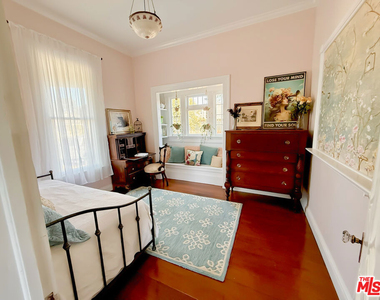 370 Main Street - Photo Thumbnail 20