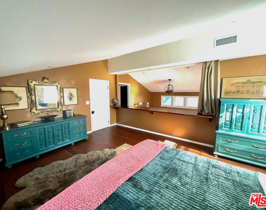 370 Main Street - Photo Thumbnail 21