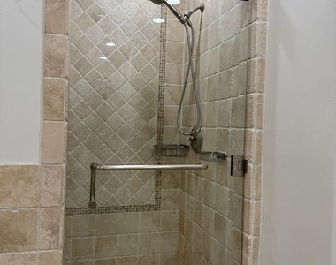 137 S Spalding Drive - Photo Thumbnail 12