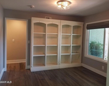 3287 Sierra Drive - Photo Thumbnail 12