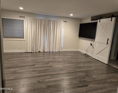3287 Sierra Drive - Photo Thumbnail 16