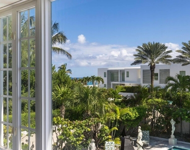 1048 S Ocean Boulevard - Photo Thumbnail 9
