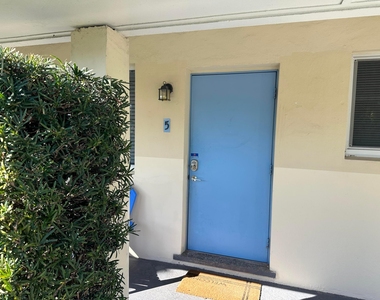 1258 Beach Road - Photo Thumbnail 10