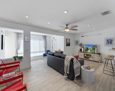 1236 Beach Road - Photo Thumbnail 15