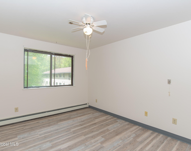 2006 Central Avenue - Photo Thumbnail 12