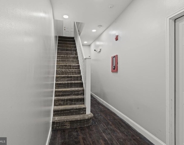 5237 Chester Avenue - Photo Thumbnail 7