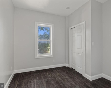 5237 Chester Avenue - Photo Thumbnail 22