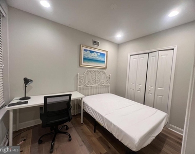 3802 Spring Garden Street - Photo Thumbnail 12