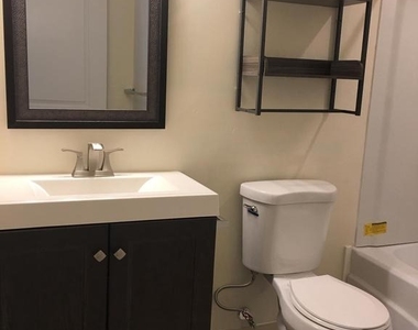 357 Oakwood Avenue - Photo Thumbnail 9