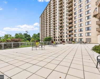 5225 Pooks Hill Road - Photo Thumbnail 12