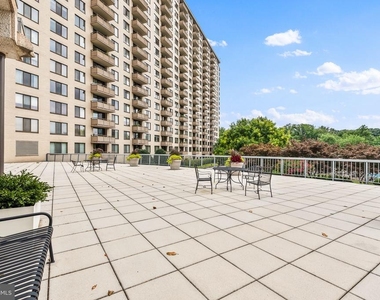 5225 Pooks Hill Road - Photo Thumbnail 11