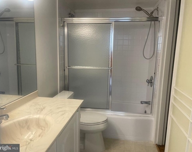 5225 Pooks Hill Road - Photo Thumbnail 54