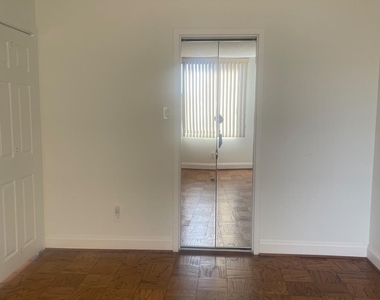 5225 Pooks Hill Road - Photo Thumbnail 49