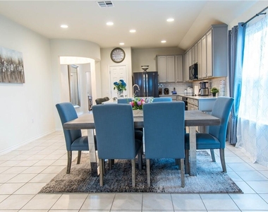 3009 Armidale Dr - Photo Thumbnail 13