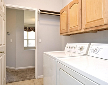 117 Beautybush Trl - Photo Thumbnail 13