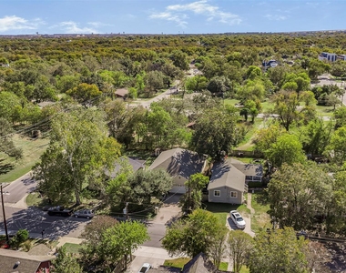 409 E Austin Ave - Photo Thumbnail 37