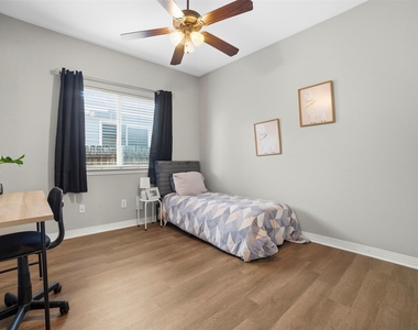 409 E Austin Ave - Photo Thumbnail 26